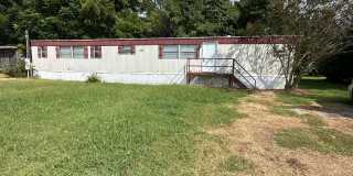 Single wide on a private lot! Close to Altavista Gallery 1