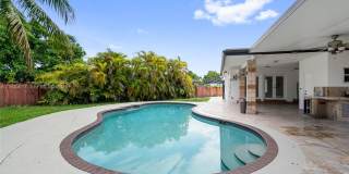 13611 Southwest 77th Street Gallery 12