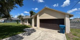 3 Bedroom, 2 Bath, 2 Car Garage Rental Gallery 13