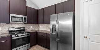 Encore Townhomes I Gallery 15