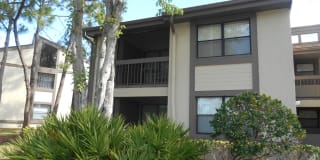 284 Woodlake Wynde Gallery 1