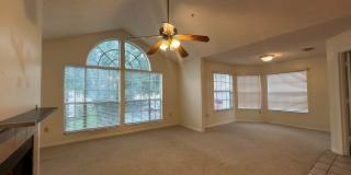 Meticulous 3BR/2BA Condo with Vaulted Ceilings in Hidden Springs – Available July 10th! Meticulous 3BR/2BA Condo with Vaulted Ceilings in Hidden Springs – Available July 10th! Gallery 4
