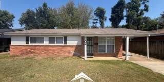 4702 Hillmont Avenue Gallery 1