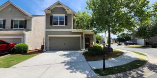 4BR/2.5BA Home in a Swim/Tennis Community Gallery 1