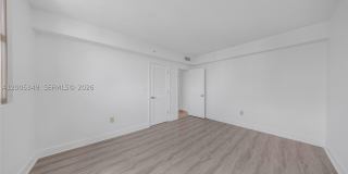 7501 E Treasure Dr Gallery 21