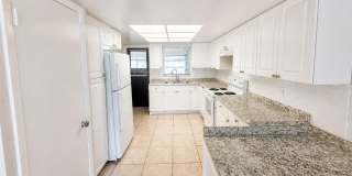 621 ASHBERRY Lane Gallery 2