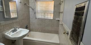 2527 Judson Street Gallery 8