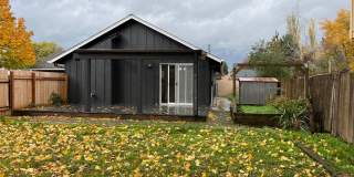 Beautiful 3 bedroom 2 bath house in Eugene! Gallery 43