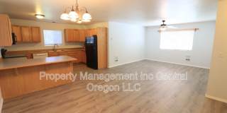 2010 NE Full Moon Dr Gallery 2