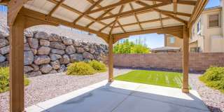 Beautiful 3 Bed 2.5 Bath home in Tuscany community! Gallery 27