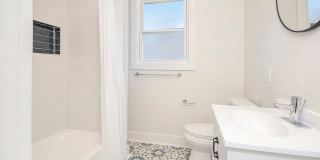 Lower Unit - Newly Constructed - 2 bed/2 bath - Must See! Gallery 151