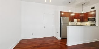 1111 S PETERS Street 217 Gallery 6