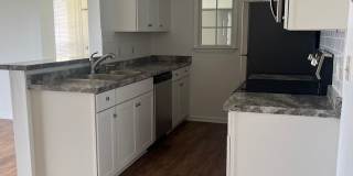 Remodeled 3 Bedroom Condo In a Prime Location!!!  ~ Annual Rental ~ Gallery 14