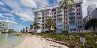 37 SUNSET DRIVE 37 SUNSET DRIVE Gallery 1