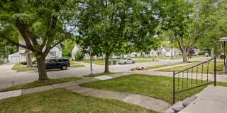 19121 Kingsville St Gallery 19