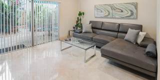 811 W Oakland Park Boulevard Gallery 9