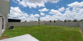 Available now in Wimauma | Spacious 5BR Home with 2,600+ Sqft Gallery 24