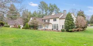 6 Searles Road Gallery 37