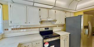 920 NE 199th St Gallery 23