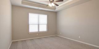 Beautiful Foster Signature Home in Great Location! Gallery 12