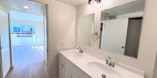 Cute Upgraded 2 bedroom/2 Bath Gallery 17