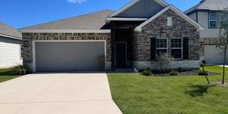 Newer Beautiful Home featuring 3-bedroom 2 Bath Plus office Gallery 1