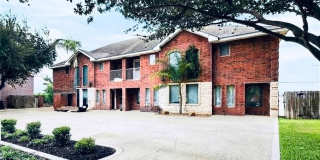 103 S 48th Lane Gallery 1