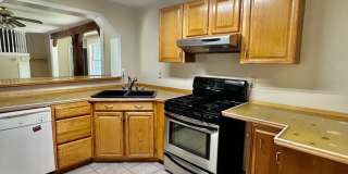 112 CHERRY LN l 6 BED, 3 BATH Gallery 3