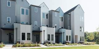 The Yarra Nashville Gallery 16