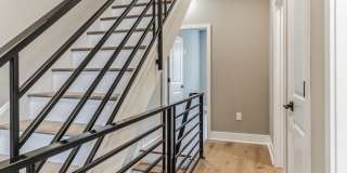 Huge 4 bed 3 bath home in point breeze. MODERN, PATIO, ROOF DECK JULY 15 Gallery 19