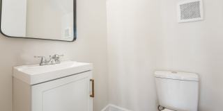 Luxury 2 Bed, 2.5 Bath Home with Two-Car Garage in Downtown Charleston Gallery 16