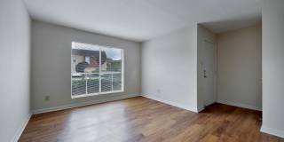 Bankside Village Gallery 7