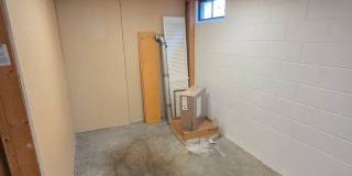 3 bed 1.5 bath, 1 car garage, with fenced in backyard, newly remodeled! Gallery 14