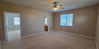 An Amazing NW Home! Over 3300 sq ft w/ pool & spa! Must see! Gallery 25