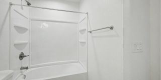 105 W Latona Gallery 30