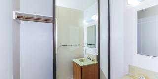 Piikoi Atrium - studio,1 bath with 1 covered parking stall Gallery 20