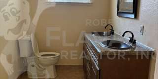 2 Bedroom/ 1 bathroom home. Gallery 9