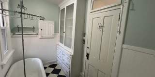 Stunning Victorian Duplex for Rent Gallery 41