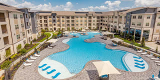 Brea Luxury Apartments Gallery 7