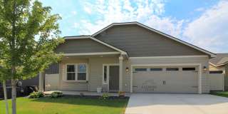3 Bedroom, 2 Bath Home in Richland Gallery 1