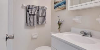 Washington Square Apartments Gallery 18