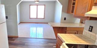 816 Starr Ave- 3+ Bedroom, 2 Bathroom Home with Oversized Garage Gallery 6