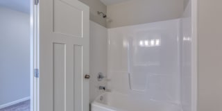 Like new townhome for RENT May 2026 3bd2ba2car garage end unit Gallery 15