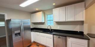 826 Radford Place Gallery 6