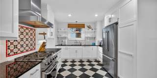 221 13TH Avenue NE Gallery 14