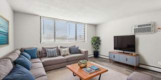 Como Court Gallery 1