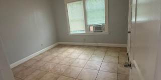 Fully Renovated 3/1 first floor single family home available for Immediate rent! Gallery 24