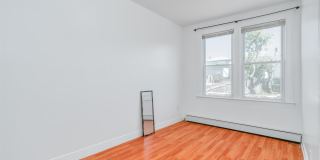 404 DANFORTH AVE Gallery 7