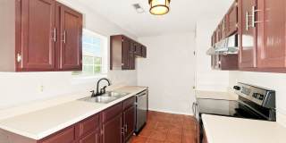 3-Bedroom, 1 Bath Single Family for Rent in Grain Valley, MO | Attached Garage & Modern Kitchen Gallery 7