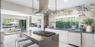 7810 Hawthorne Avenue Gallery 10